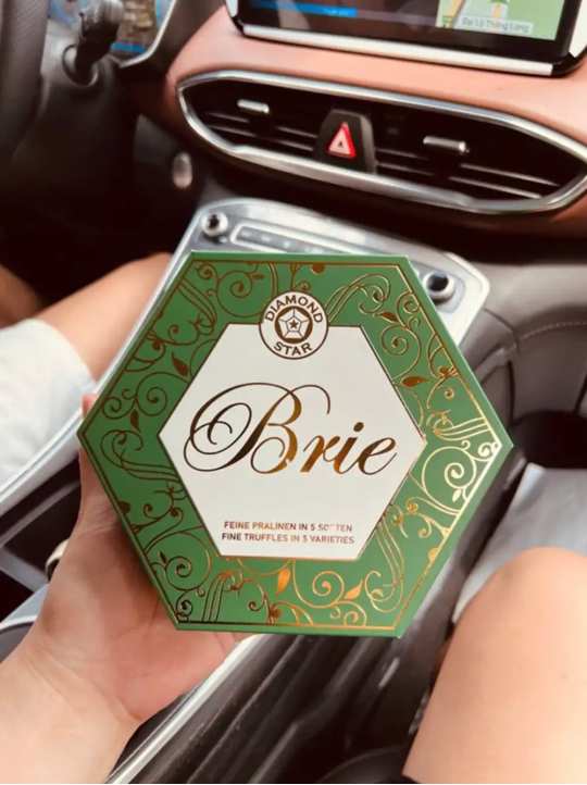 Kẹo Socola lục giác Brie hộp giấy gói quà Tết - Date xa