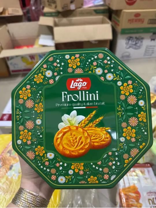 Bánh quy bơ Lago Frollini hộp thiếc