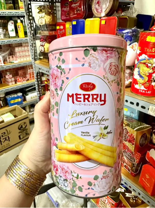 Bánh kem quế lon Merry hương vani 208g